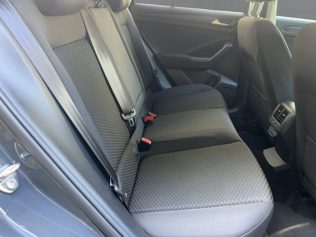Volkswagen T-Roc 1.0 TSI UNITED - Samsaru's Car Outlet