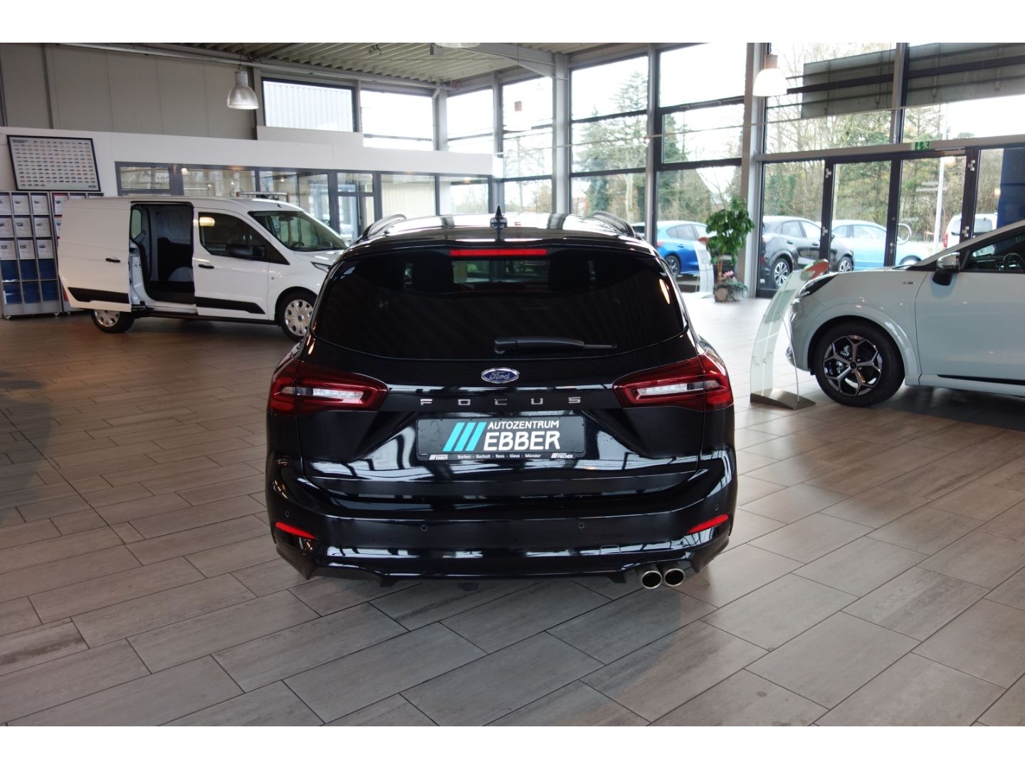 Ford Focus Turnier ST-Line X MHEV AHK PANO ACC SHZ BO