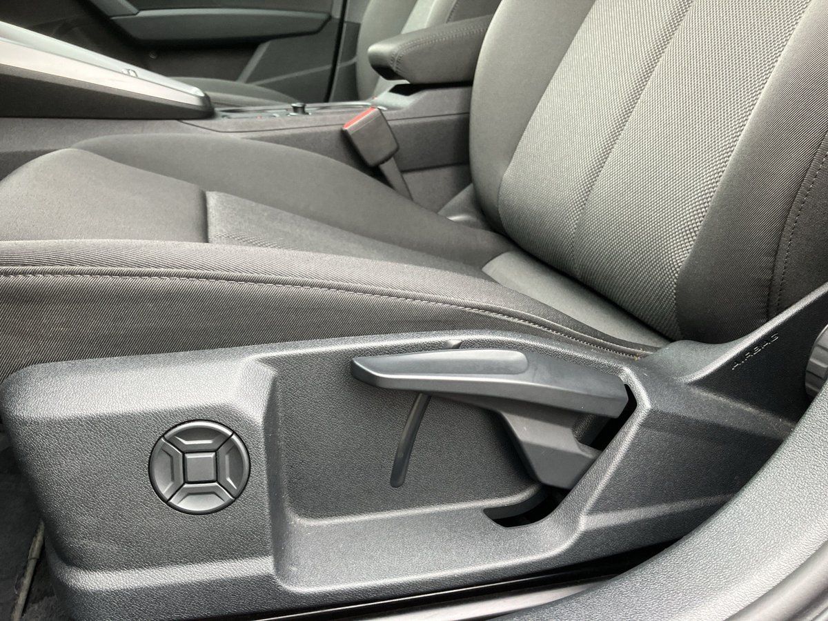 Audi A3 SPORTBACK 30 TDI S-TRONIC LED+ACC+SHZ+PDC+APP