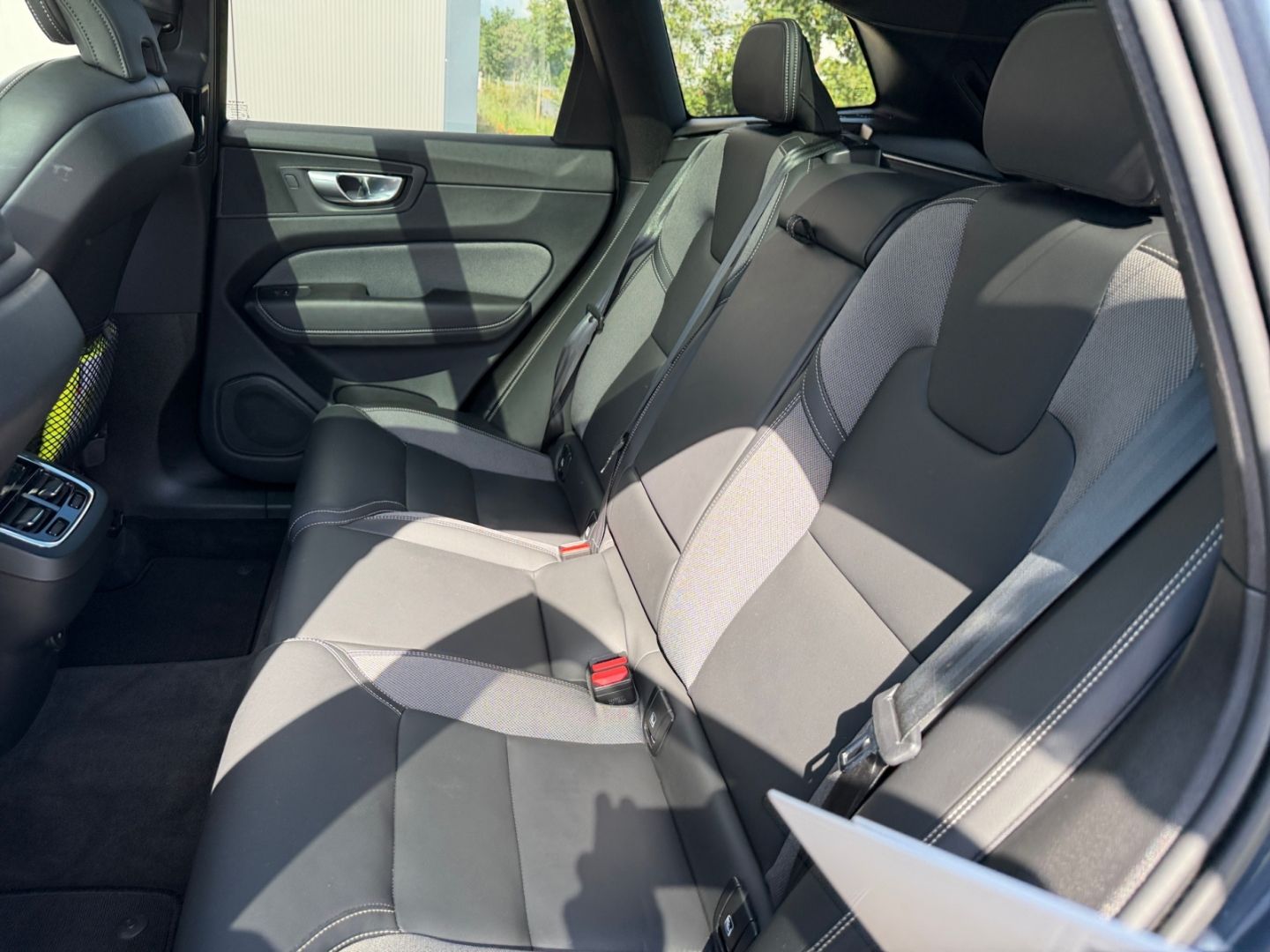 Volvo XC60 Ultimate Dark AWD B4 Diesel HUD StandHZG AH