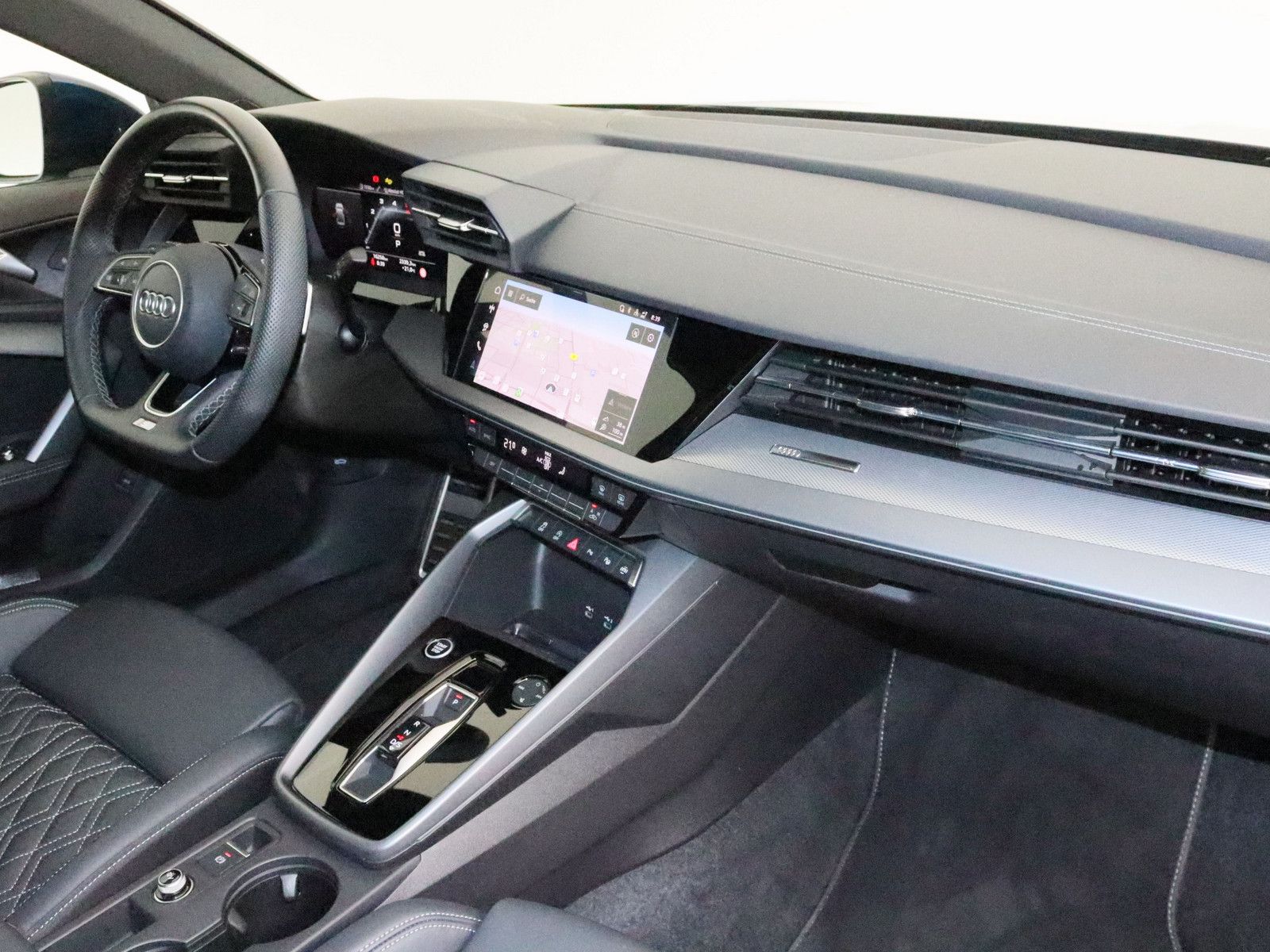 Audi A3 Limousine 35 TDI S line - Samsaru's Car Outlet