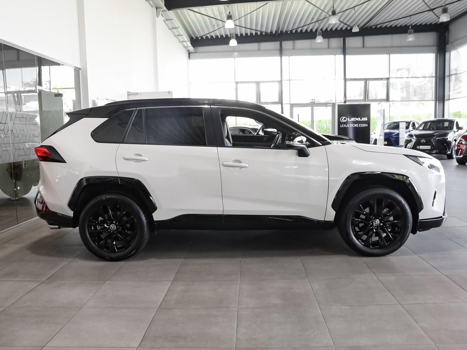 Toyota RAV 4 2.5 Hybrid Style - Samsaru's Car Outlet