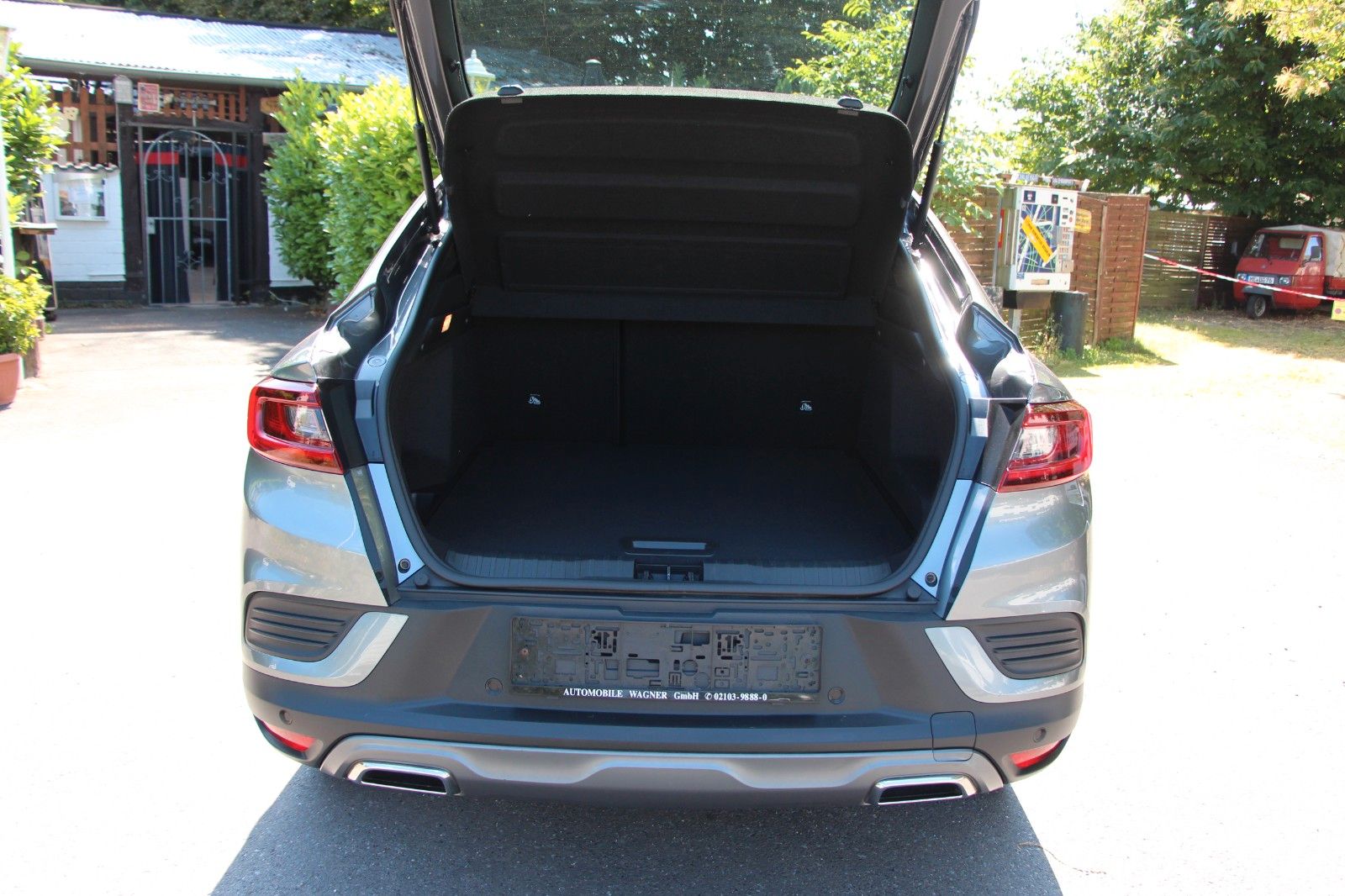Renault Arkana Mild Hybrid R.S. Line - Samsaru's Car Outlet