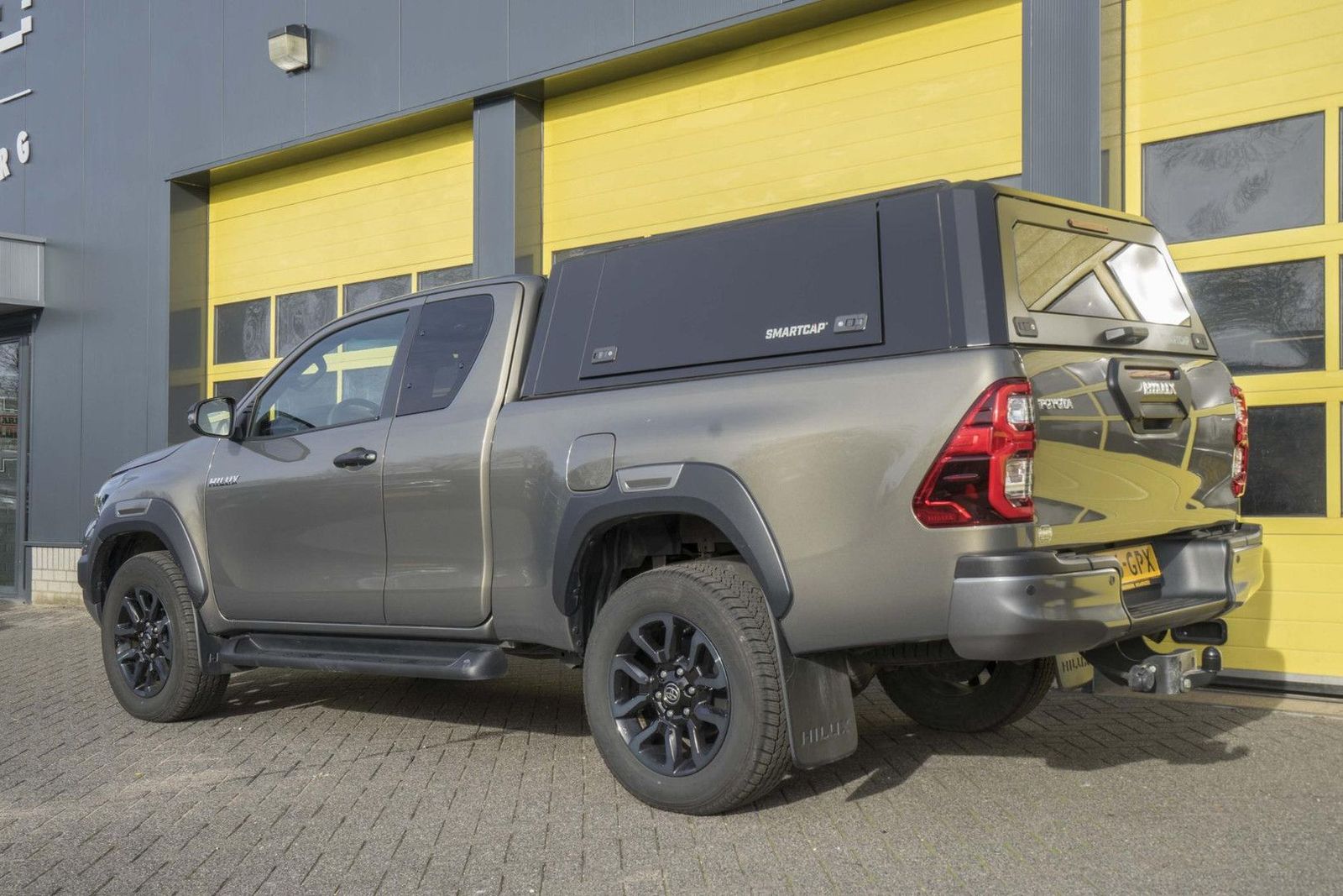 Toyota Hilux 2.8 D-4D Xtra Cab Invincible