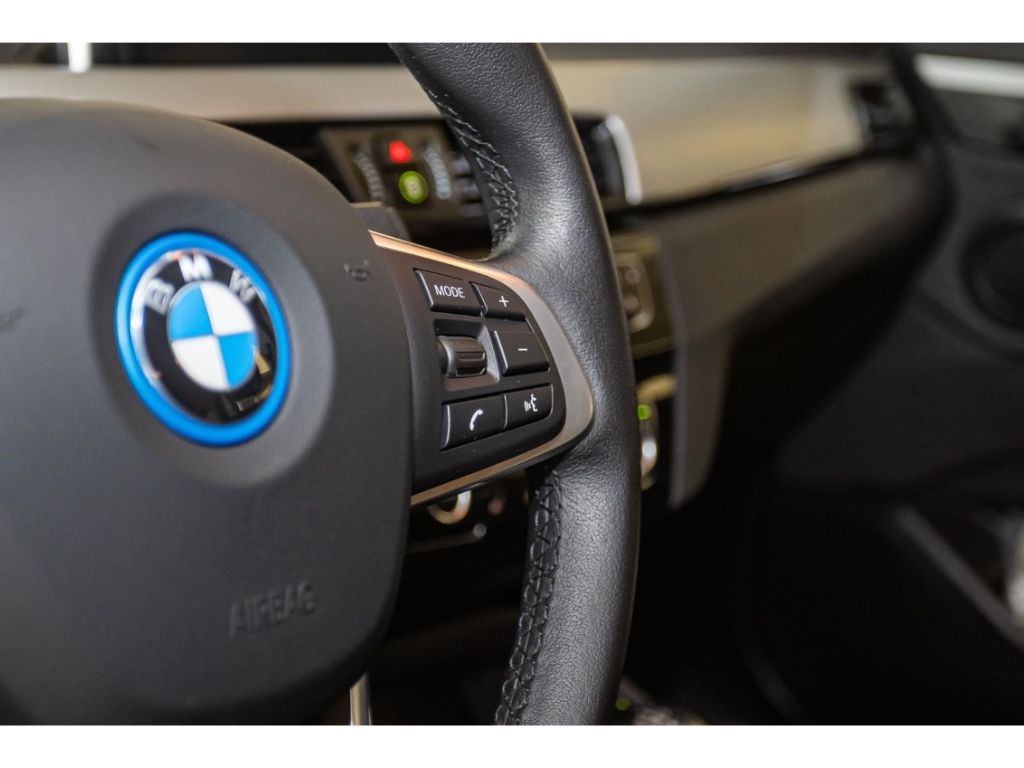 BMW X1 25e - Samsaru's Car Outlet