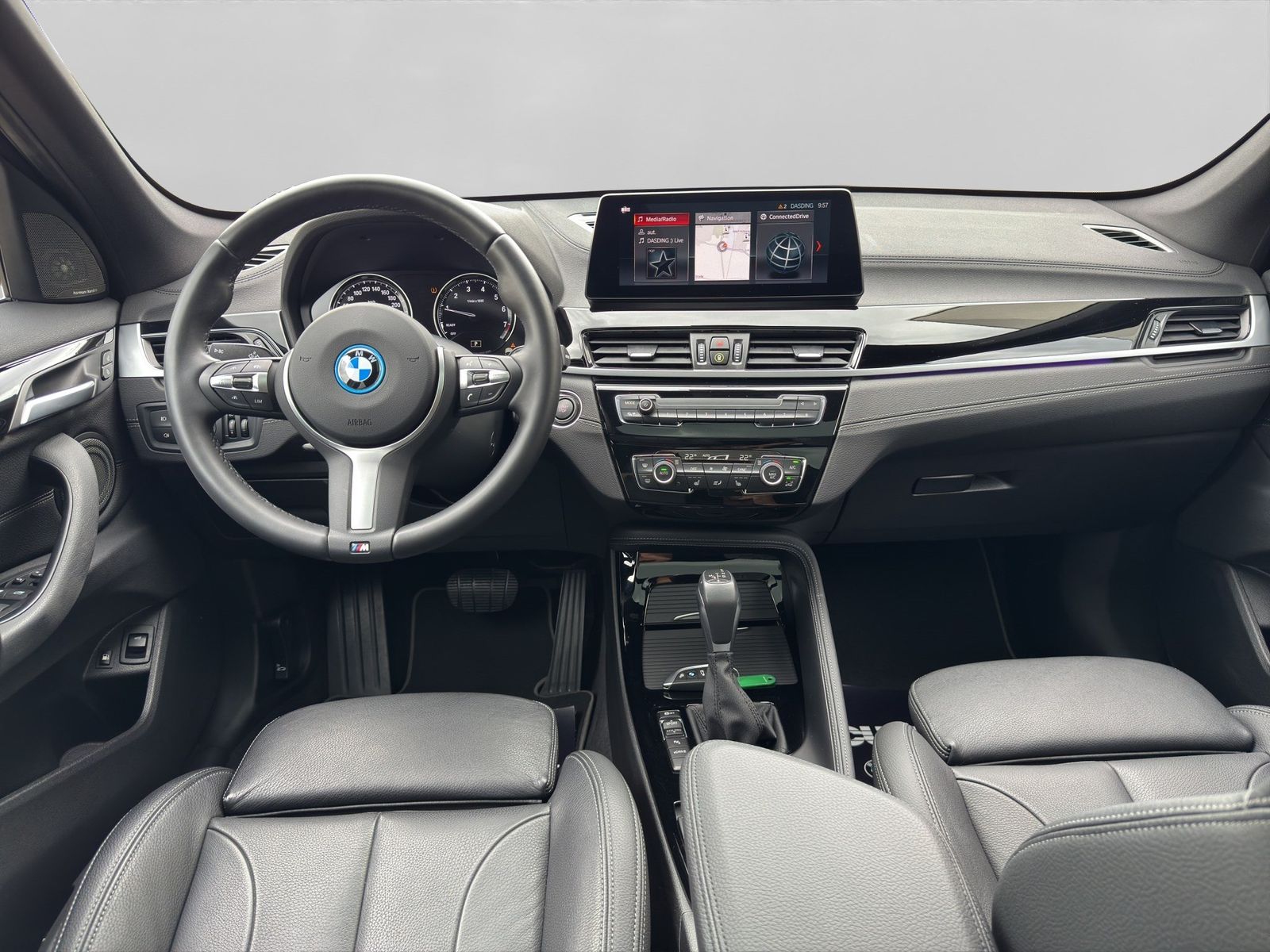 BMW X1 xDrive25e Sport Line - Samsaru's Car Outlet