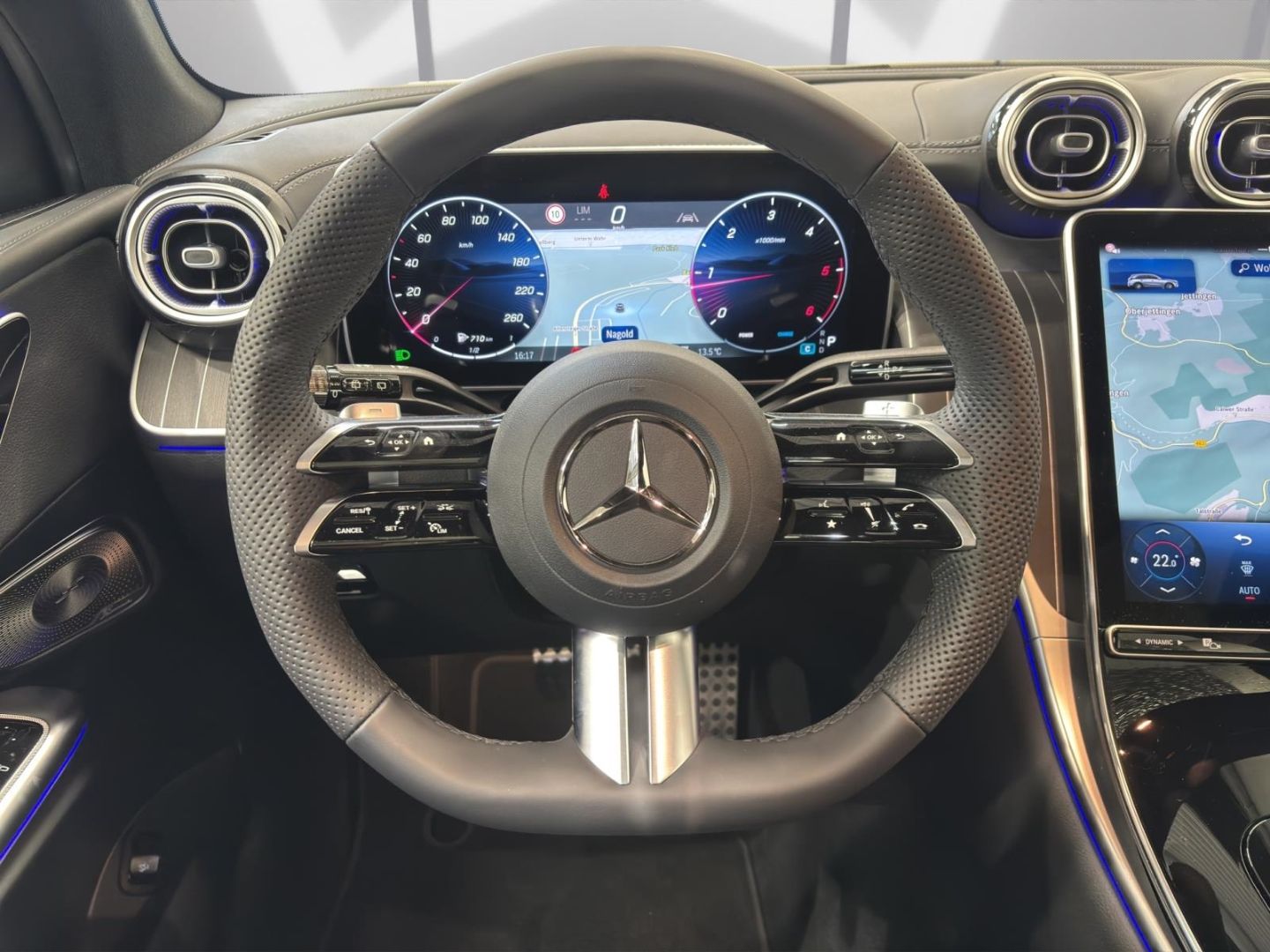 Mercedes-Benz GLC 300 d 4M AMG LINE ADVANCED PLUS AHK+PANO+360