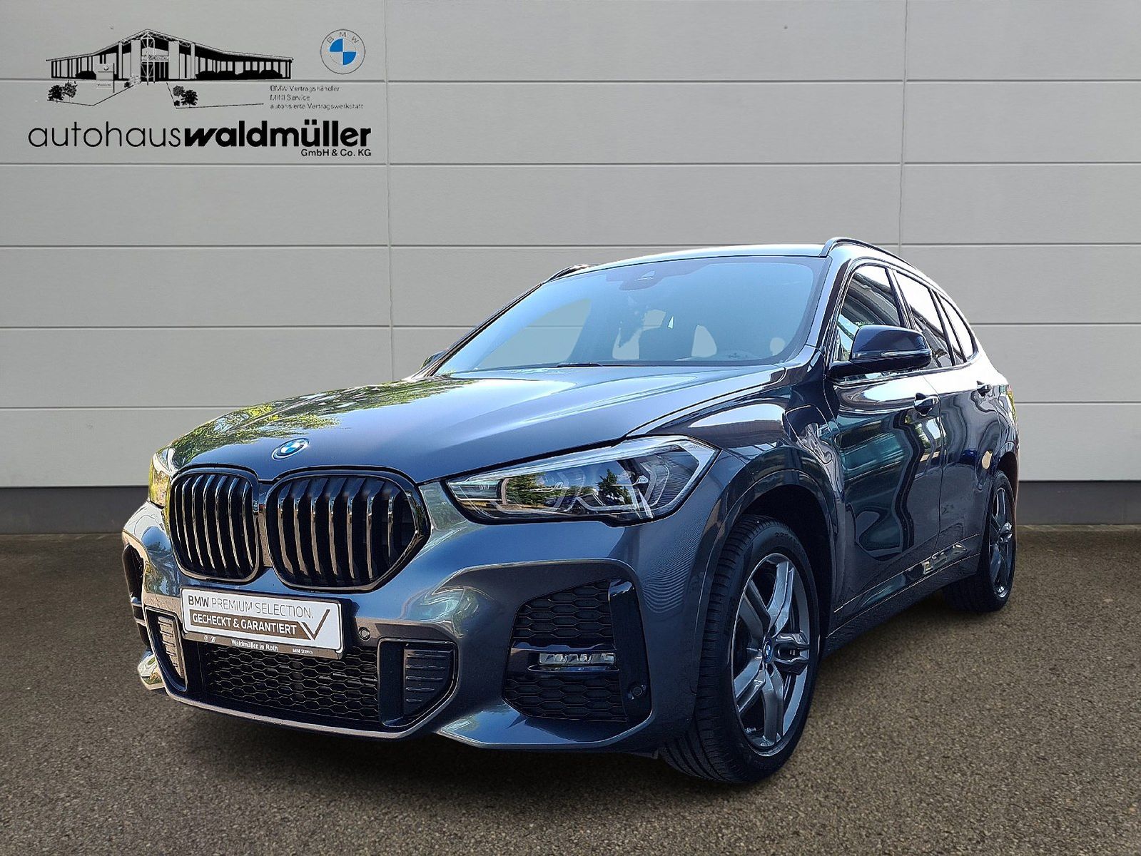 BMW X1 xDrive25e M Sportpaket - Samsaru's Car Outlet