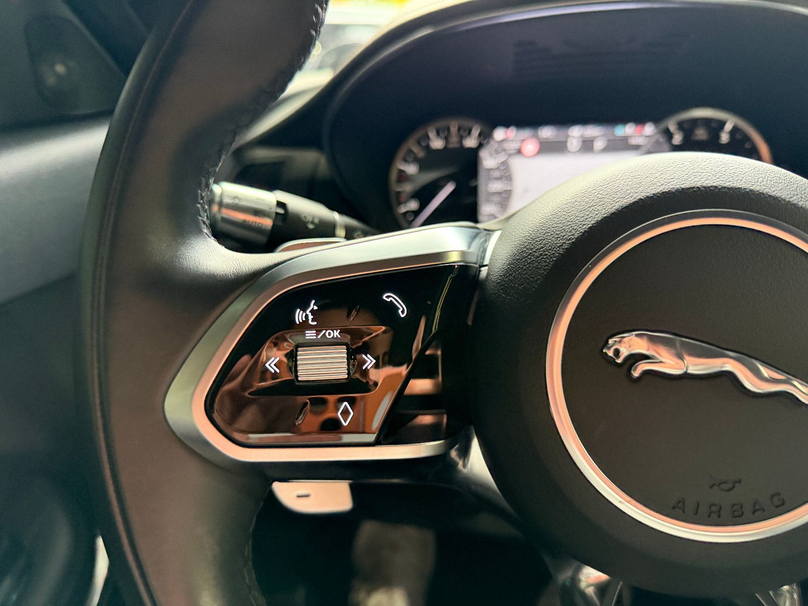 Jaguar E-Pace E-PACE S AWD/PANO/3d-KAMERA/LED/SHZ
