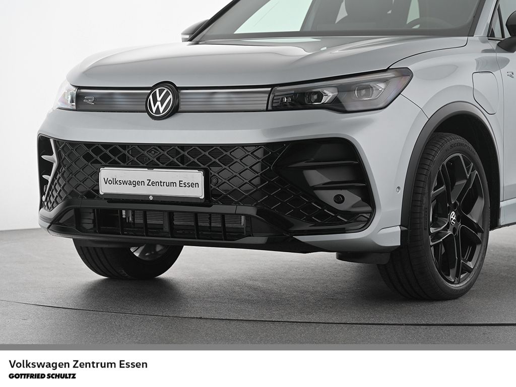 Volkswagen Tiguan R-Line 1 5 l eHybrid DSG Leder Pano Navi