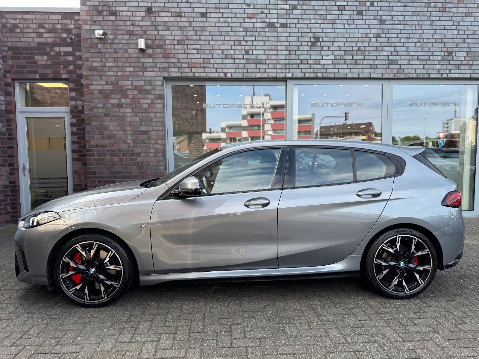BMW 120i M SPORT PRO HEADUP 360° ACC Innovation 8xLM