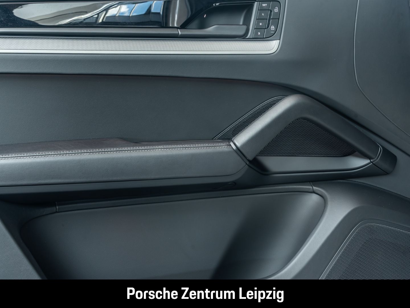 Porsche Cayenne E-Hybrid Coupe Sportabgas el.AHK Luft