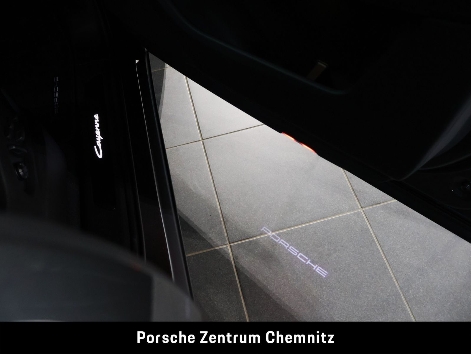 Porsche Cayenne E-Hybrid Coupé Black Edition!;Head-Up;In
