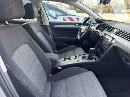 Volkswagen Passat Variant 2.0 TDI DSG Comfort - Samsaru's Car Outlet