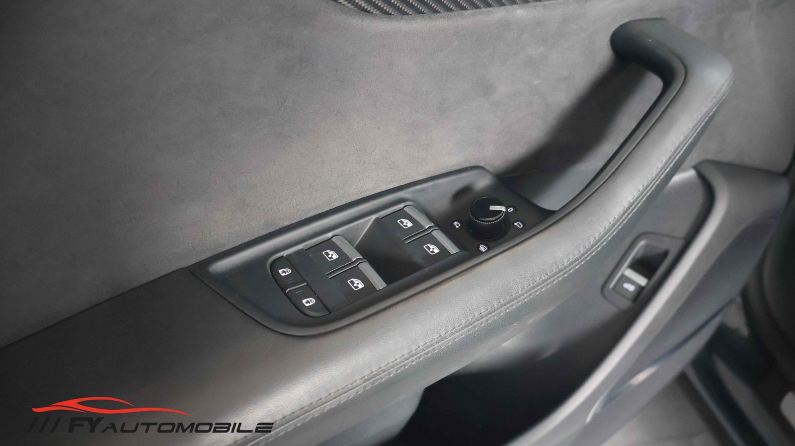 Audi RSQ8 RSQ8 4.0 TFSI quattro Keramik* Pano* AHK*