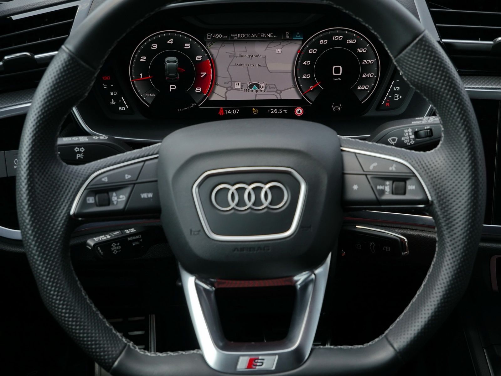 Audi Q3 40 TFSI qu. S line - Samsaru's Car Outlet