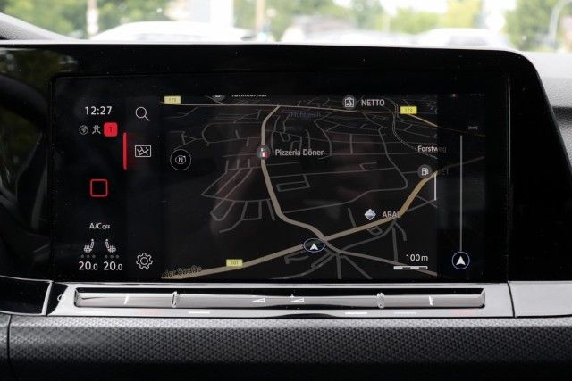 Volkswagen Golf VIII 1.5 TSI - Samsaru's Car Outlet