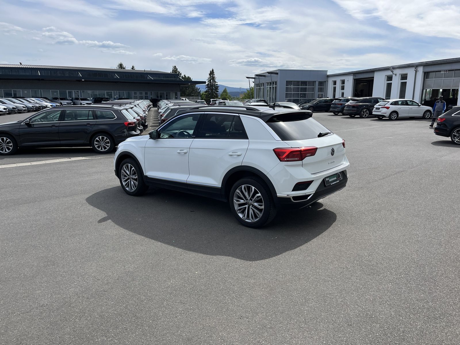 Volkswagen T-Roc 1.6 TDI UNITED - Samsaru's Car Outlet