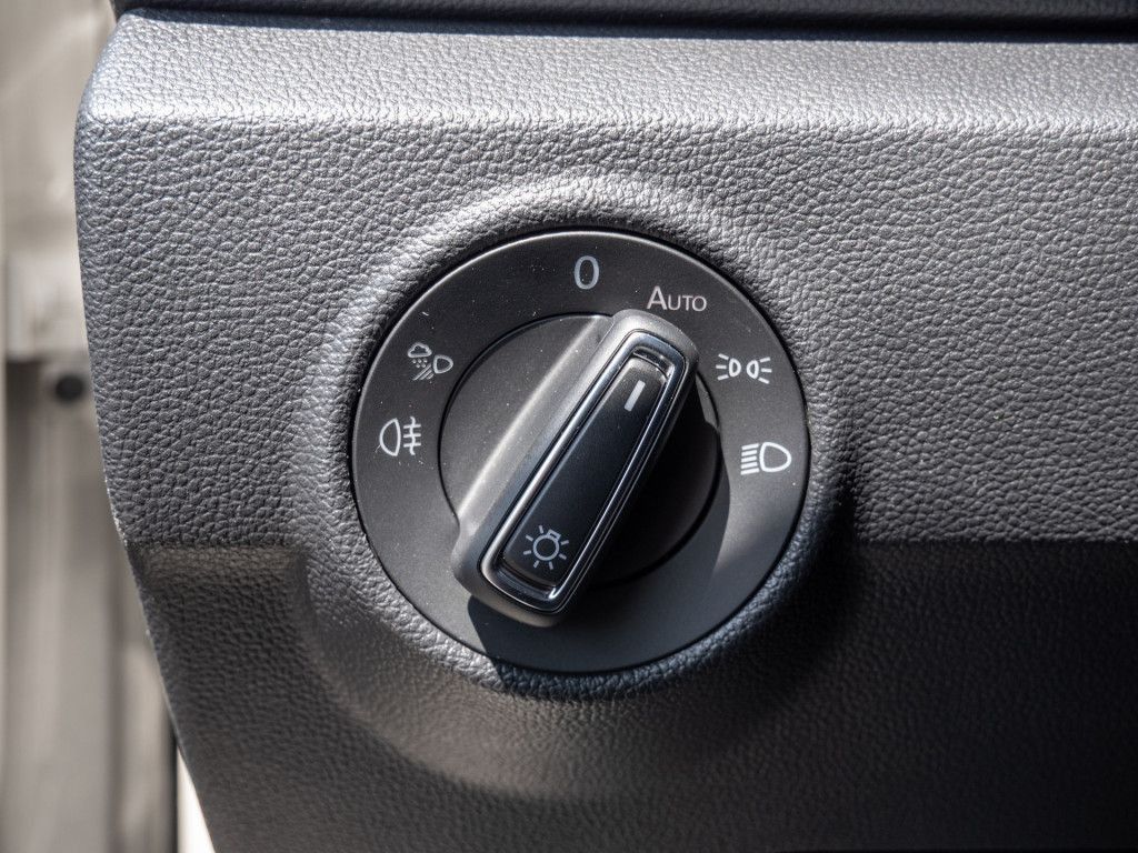 Volkswagen T-Roc 1.5 TSI DSG Style - Samsaru's Car Outlet