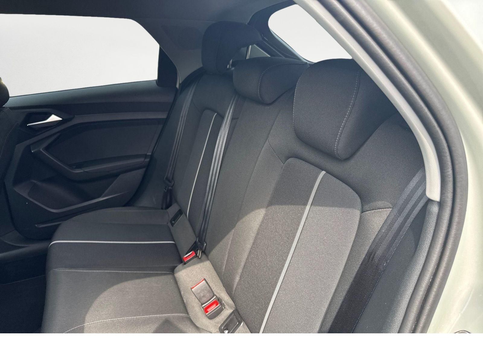 Audi A1 allstreet 30 TFSI S tronic - Samsaru's Car Outlet