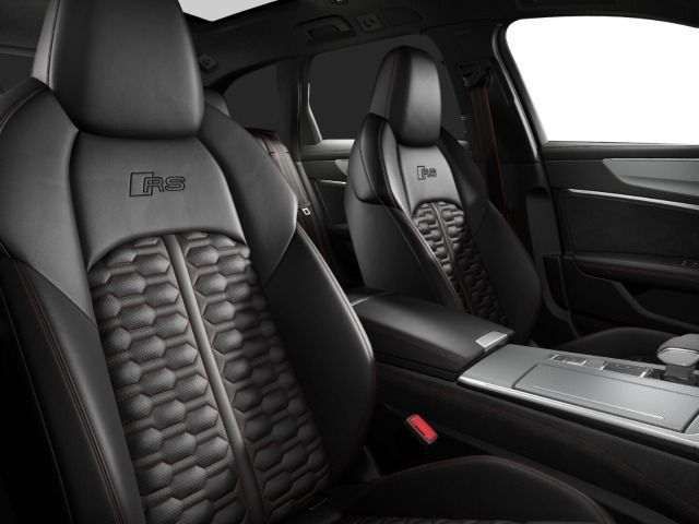 Audi RS 6 Avant RS-SPORTAGA*PANO*STANDHZG*360°*280KMH