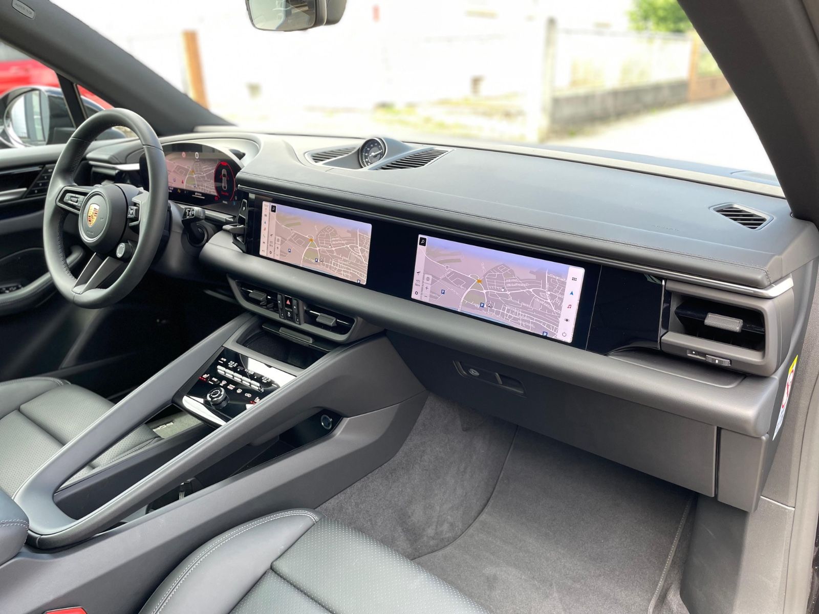 Porsche Macan 4 - Samsaru's Car Outlet