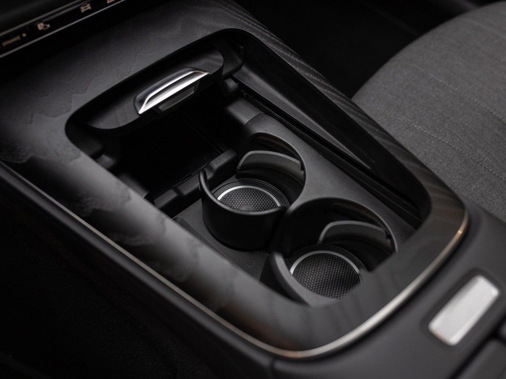 Mercedes-Benz E 220 d Avantgarde Advanced - Samsaru's Car Outlet