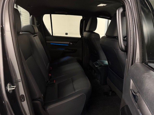 Toyota Hilux 2.8 D4D INVINCIBLE AUTOMATIC 360° CAMERA