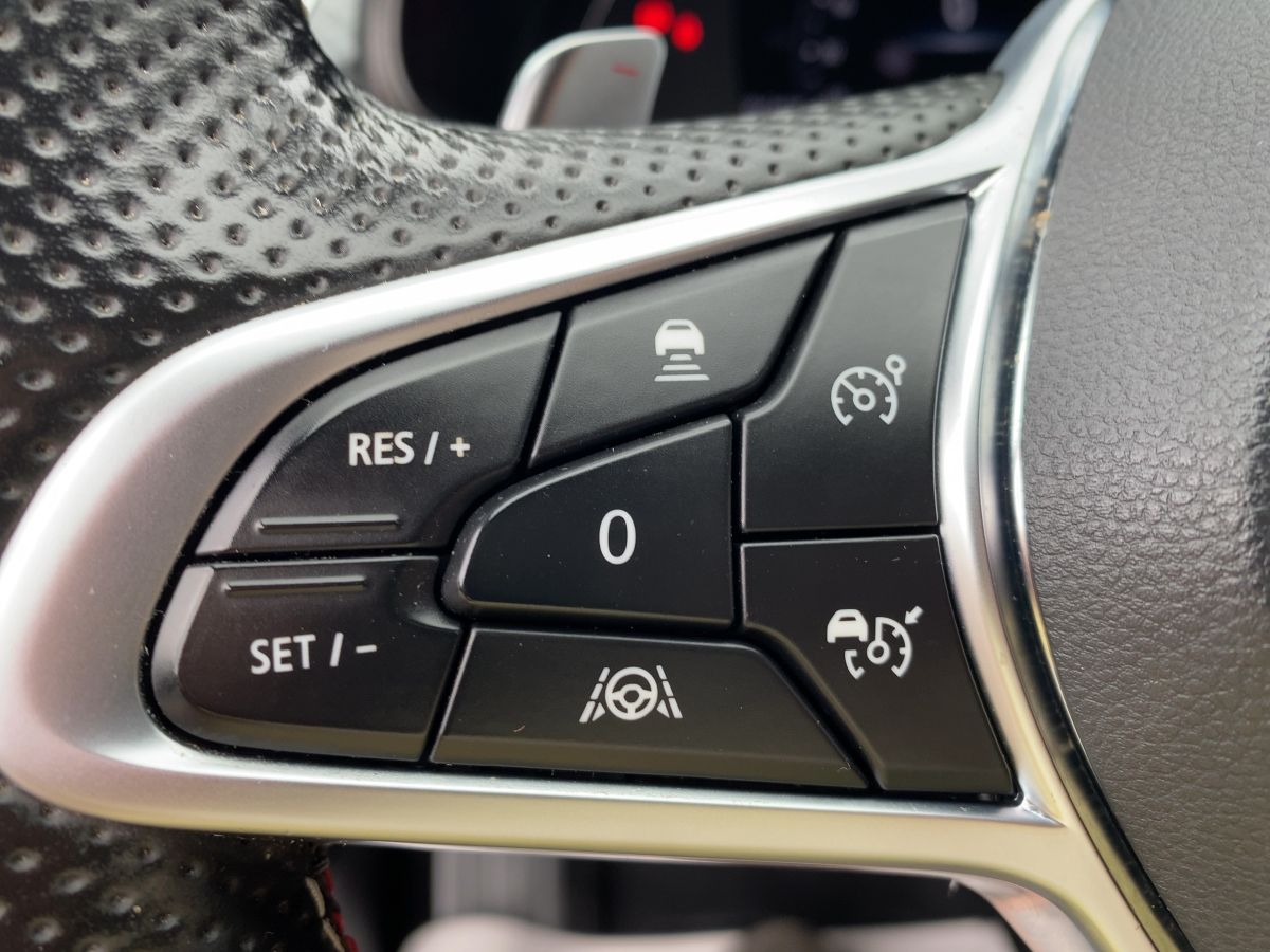 Renault Arkana 1.3 TCe 160 R.S. Line - Samsaru's Car Outlet