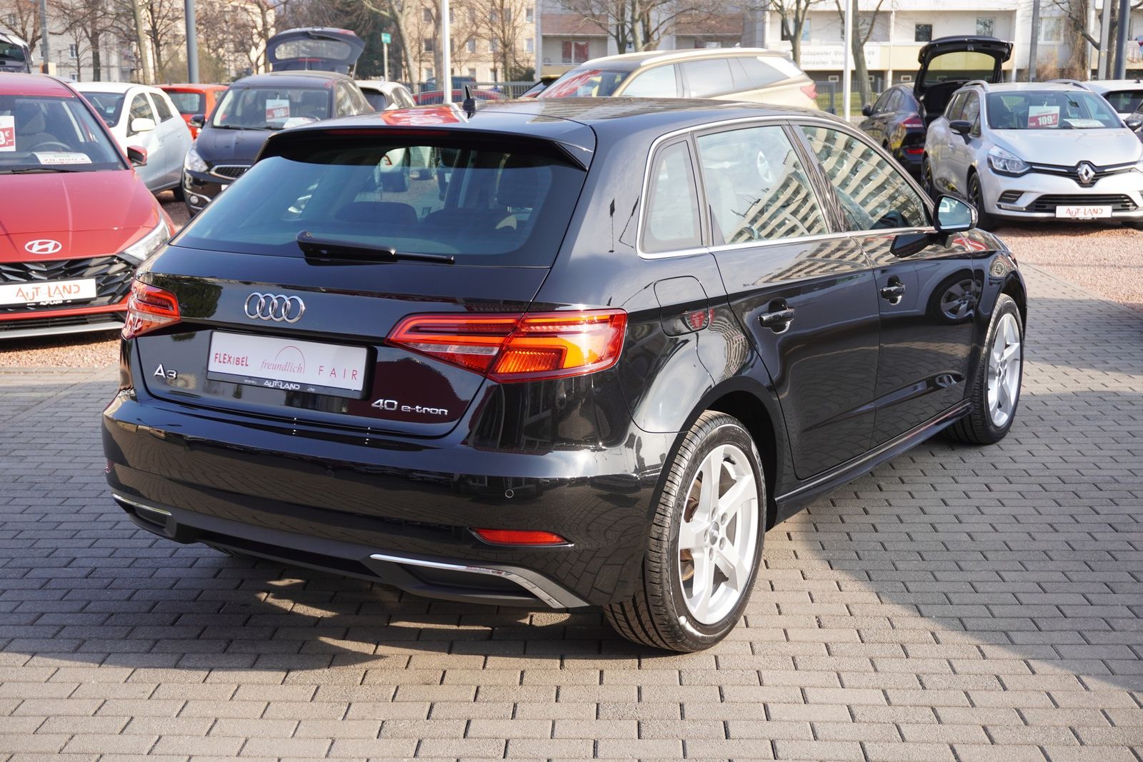 Audi A3 Sportback 40 e-tron sport S-Tronic - Samsaru's Car Outlet