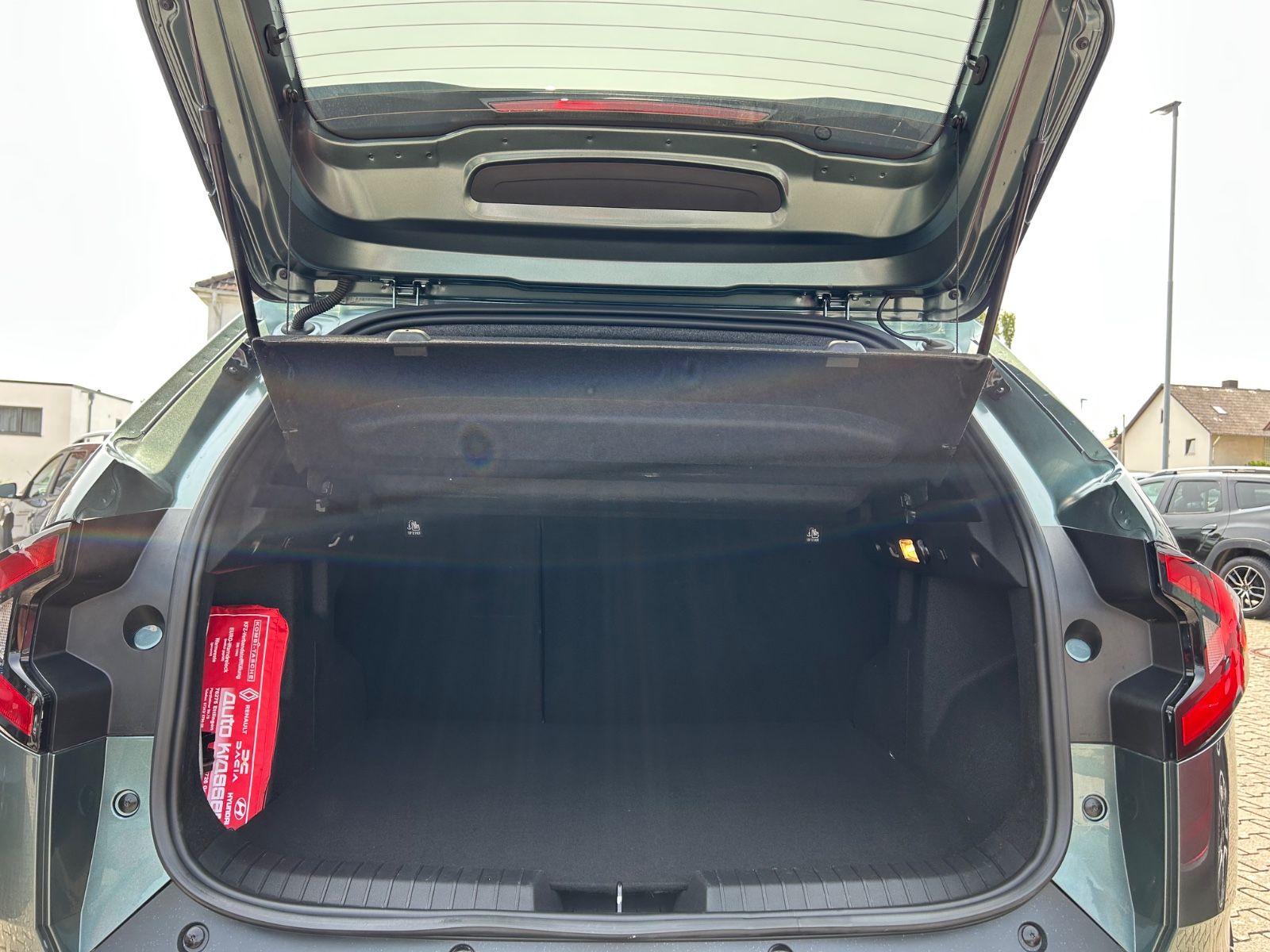 Dacia Duster III TCe 130 Extreme 4WD - Samsaru's Car Outlet