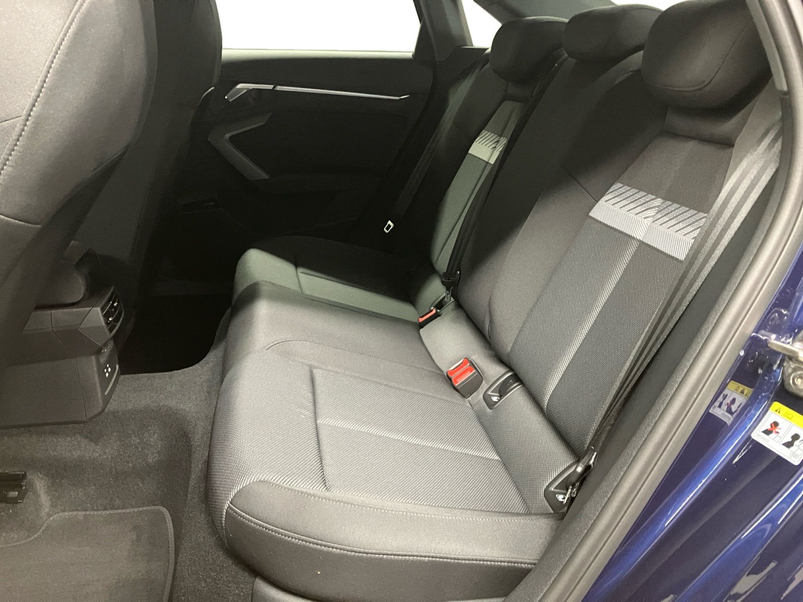 Audi A3 Limousine 35 TFSI advanced - Samsaru's Car Outlet