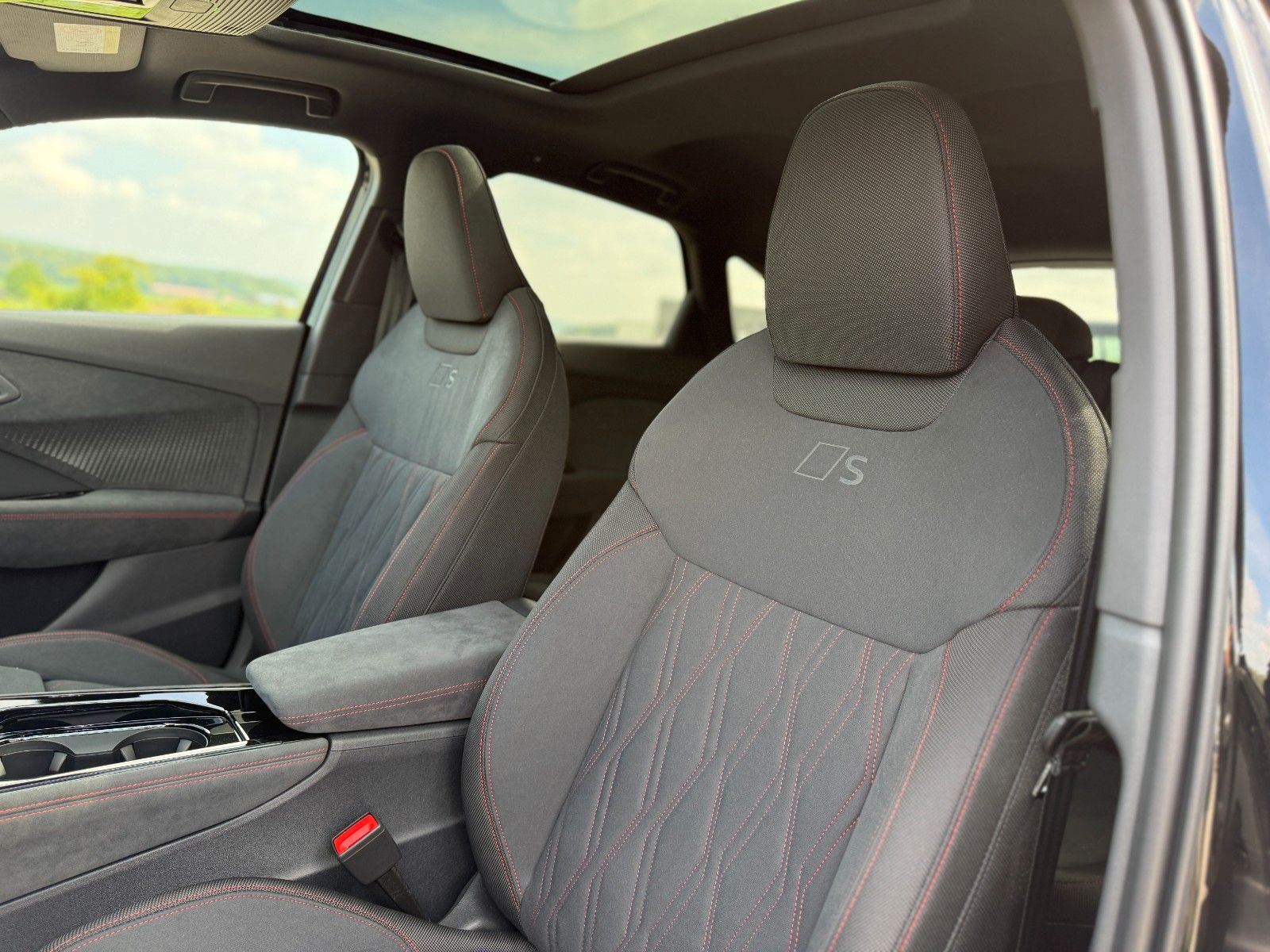 Audi Q3 Sportback S-LINE quattro+AHK+PANO+SONOS