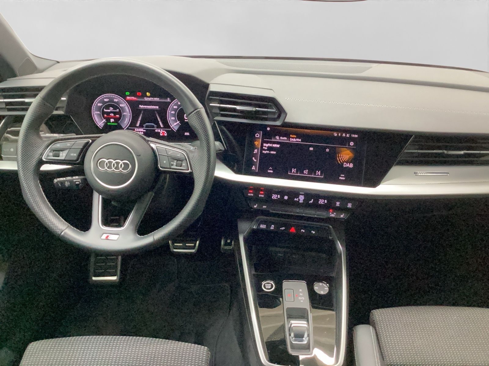 Audi A3 Sportback 45 TFSI e S LINE LM17 SPORTSITZE SI