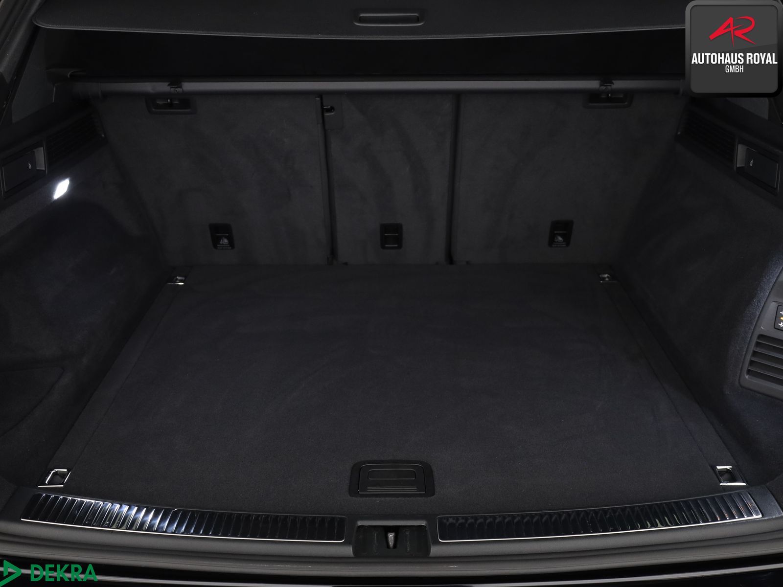 Volkswagen Touareg 3.0 TSI 4M R LINE 21ZOLL IQ.LIGHT,360°
