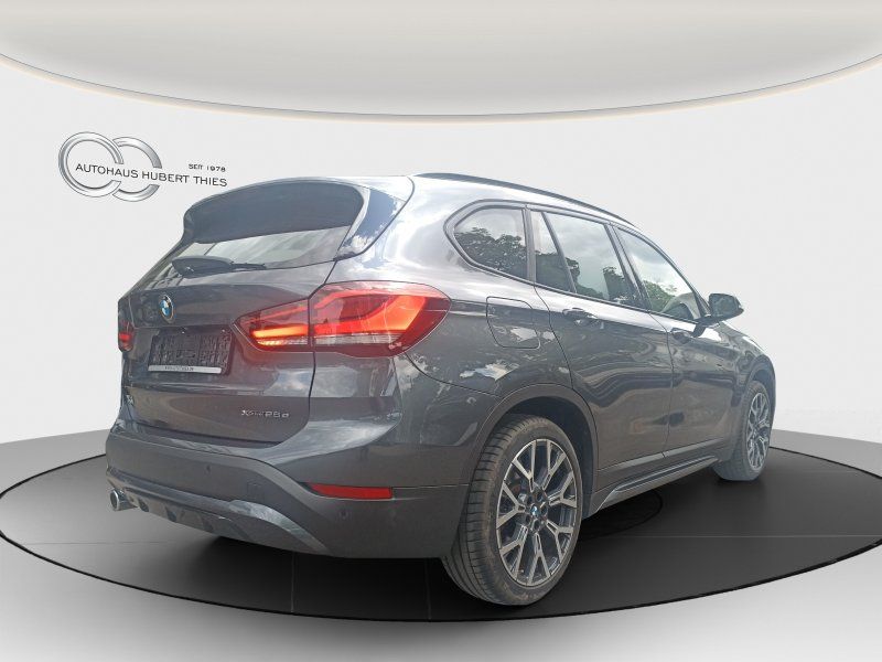 BMW X1 xDrive25e Sport Line - Samsaru's Car Outlet