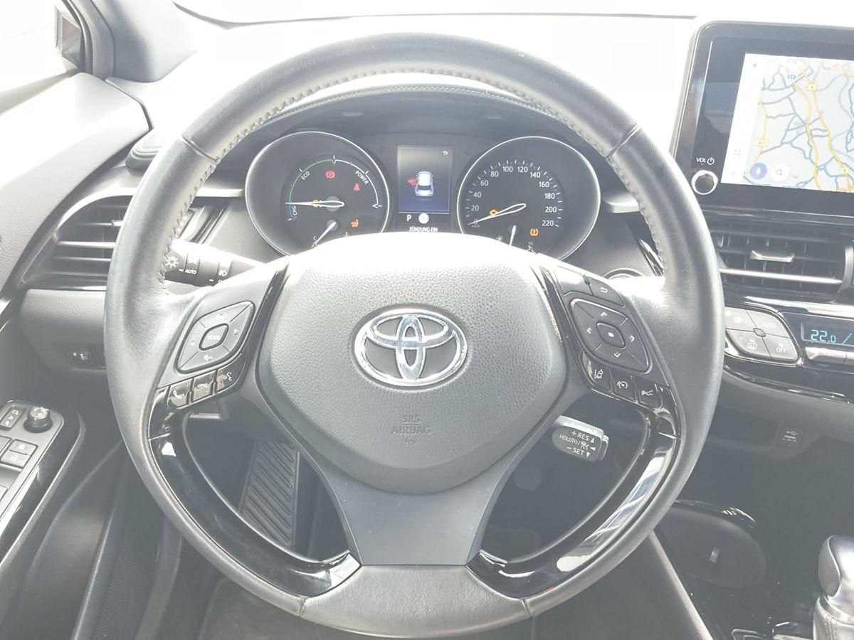 Toyota C-HR HYBRID TEAM D 1.8 16V - Samsaru's Car Outlet