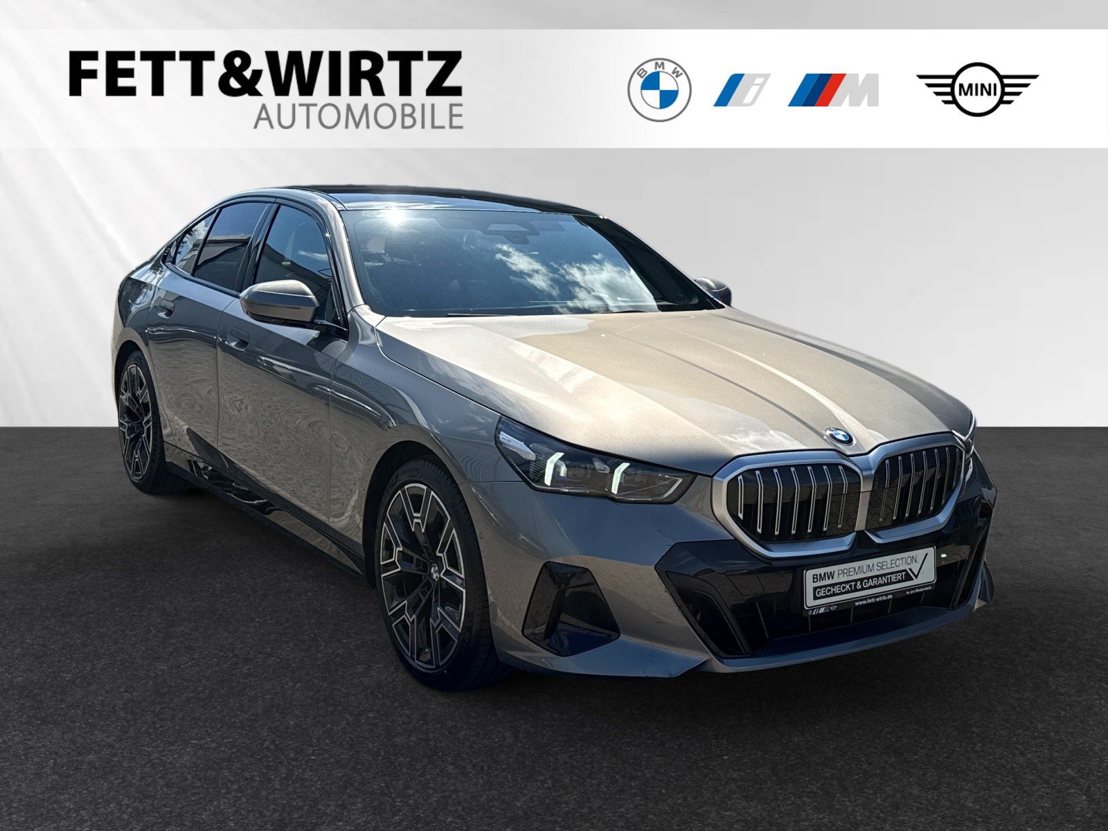 BMW 520i M Sport|AHK|Pano|20"LMR|Autobahnass.