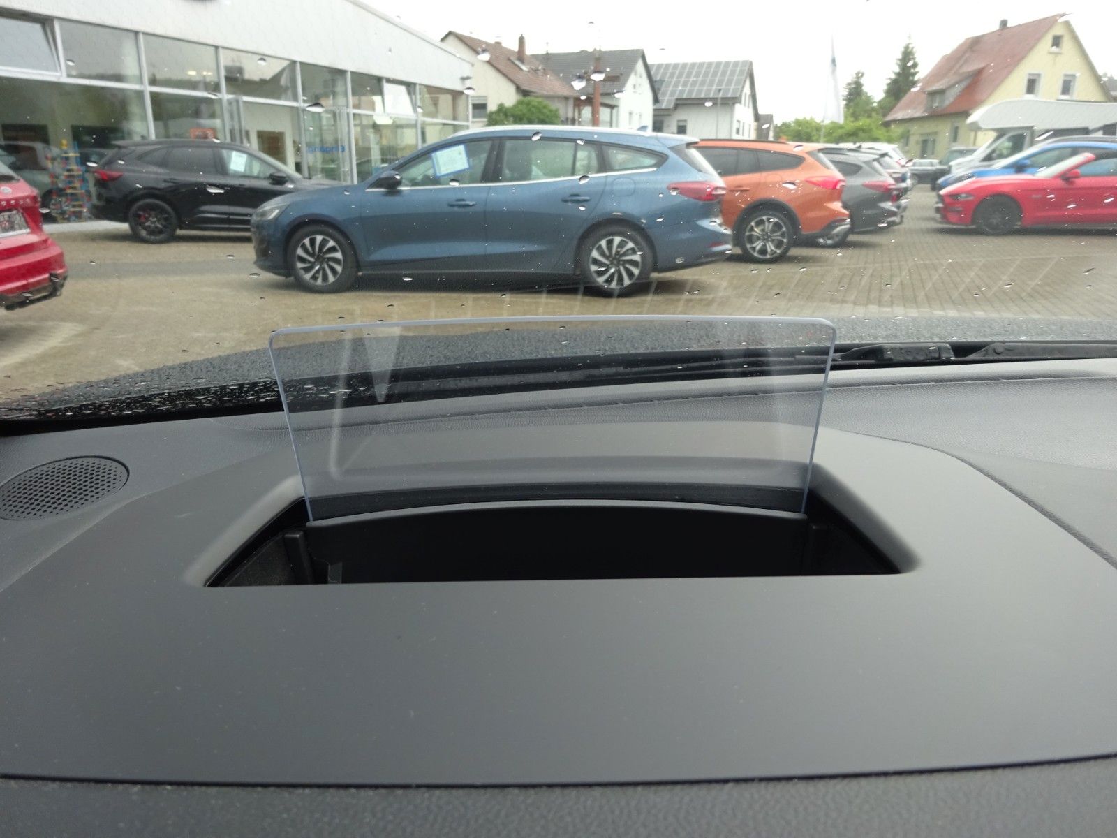 Ford Focus Turnier ST-Line X Autom AHK iACC HuD