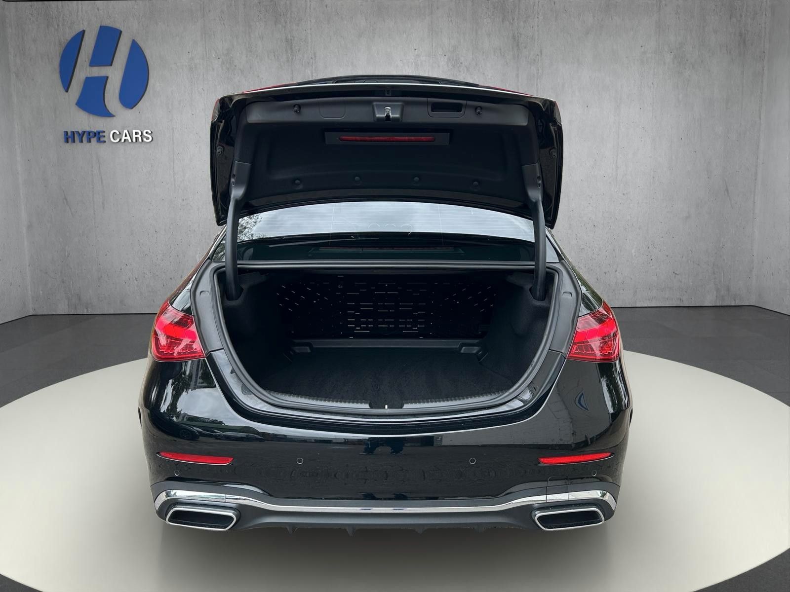 Mercedes-Benz C 220 d AMG Line - Samsaru's Car Outlet