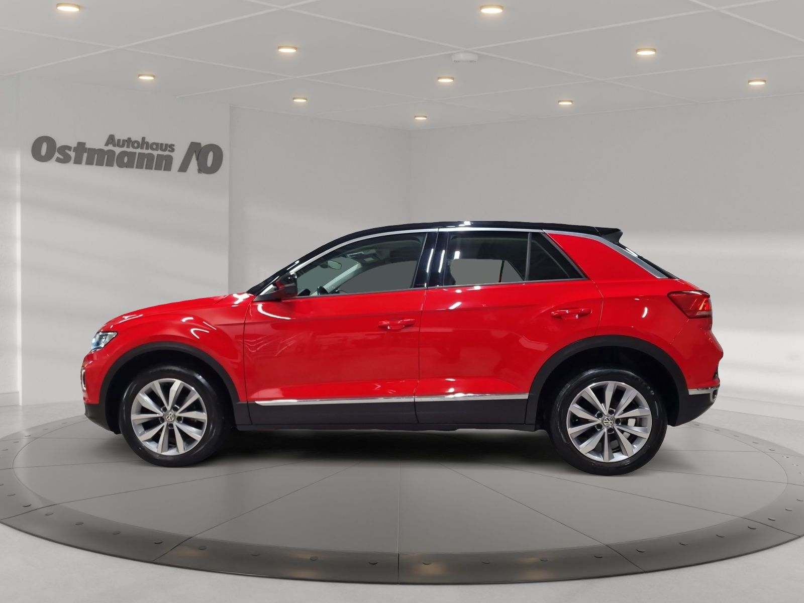 Volkswagen T-Roc 1.0 TSI Style - Samsaru's Car Outlet