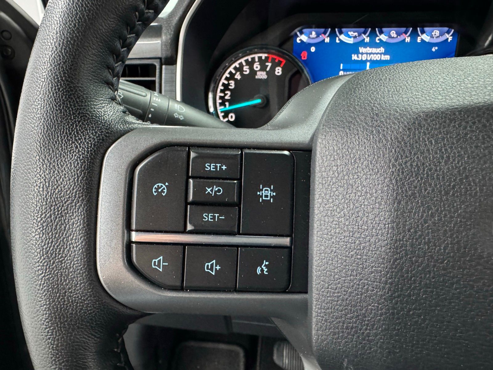 Ford F 150 5.0 XLT Supercrew - Samsaru's Car Outlet