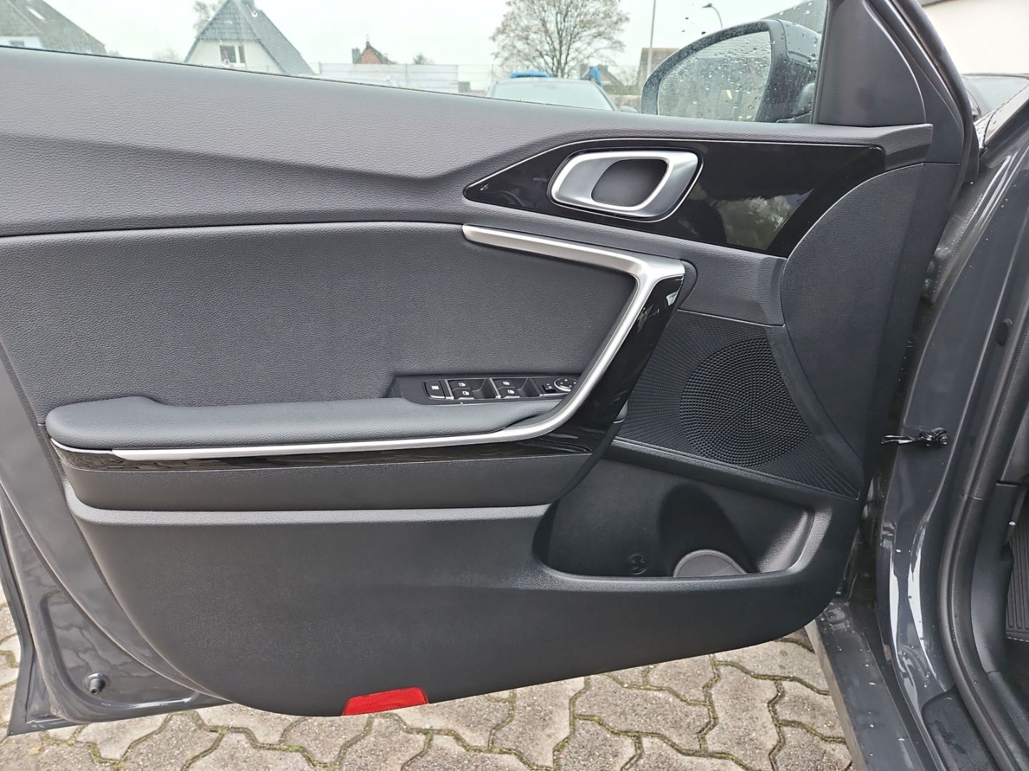 Kia Ceed Lim 1.0T Vision Komfort - Samsaru's Car Outlet