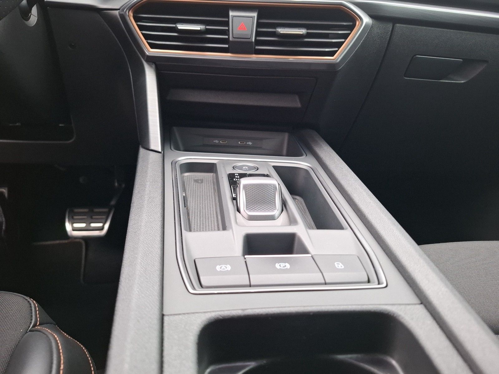 Cupra Formentor VZ 2.0 TSI DSG 4Drive AHK/ E-SITZE / B