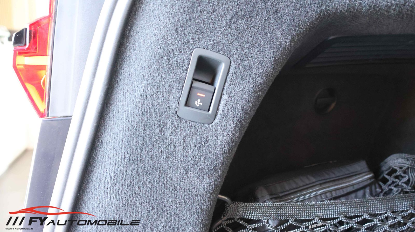 Audi RS6 4.0 TFSI quattro Keramic* Pano* AHK* Carbon