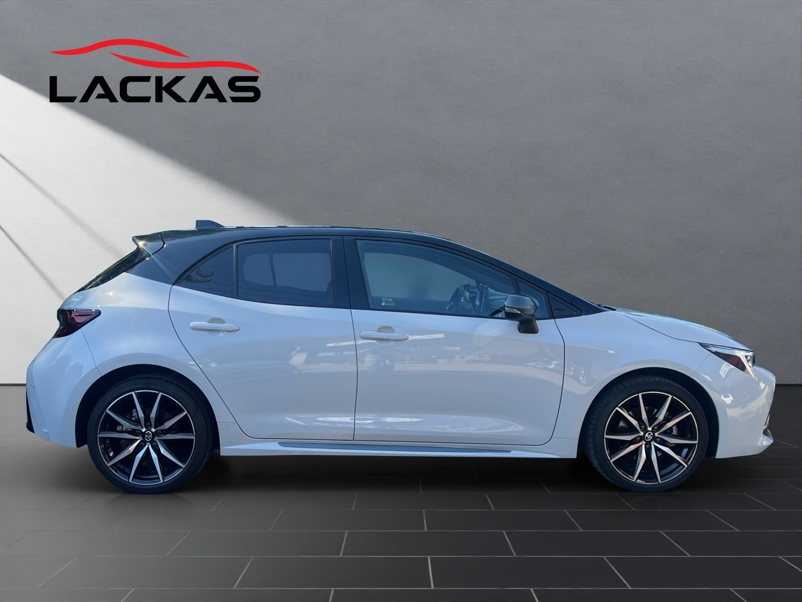 Toyota Corolla 2.0 Hybrid GR Sport 1HD+NAVI+CARPLAY+PDC