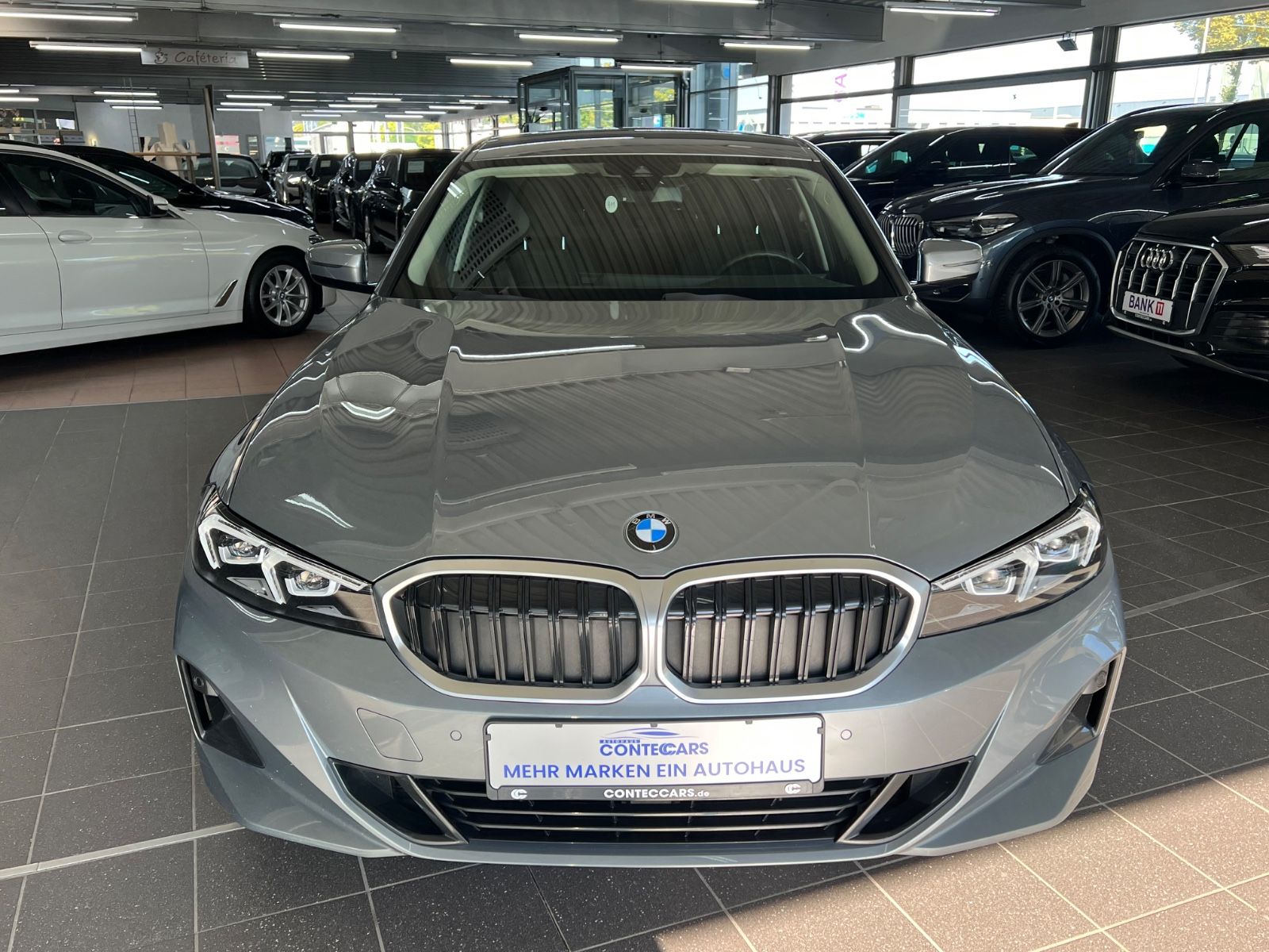 BMW 320d Lim. x Drive AHK+Driving Assist