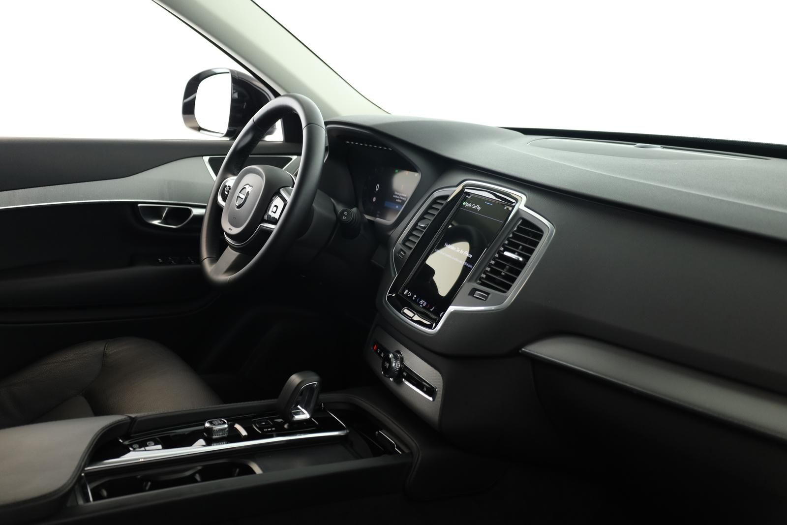 Volvo XC90 B5 AWD Core 7S LED Navi SHZ ACC Kam 20" AHK