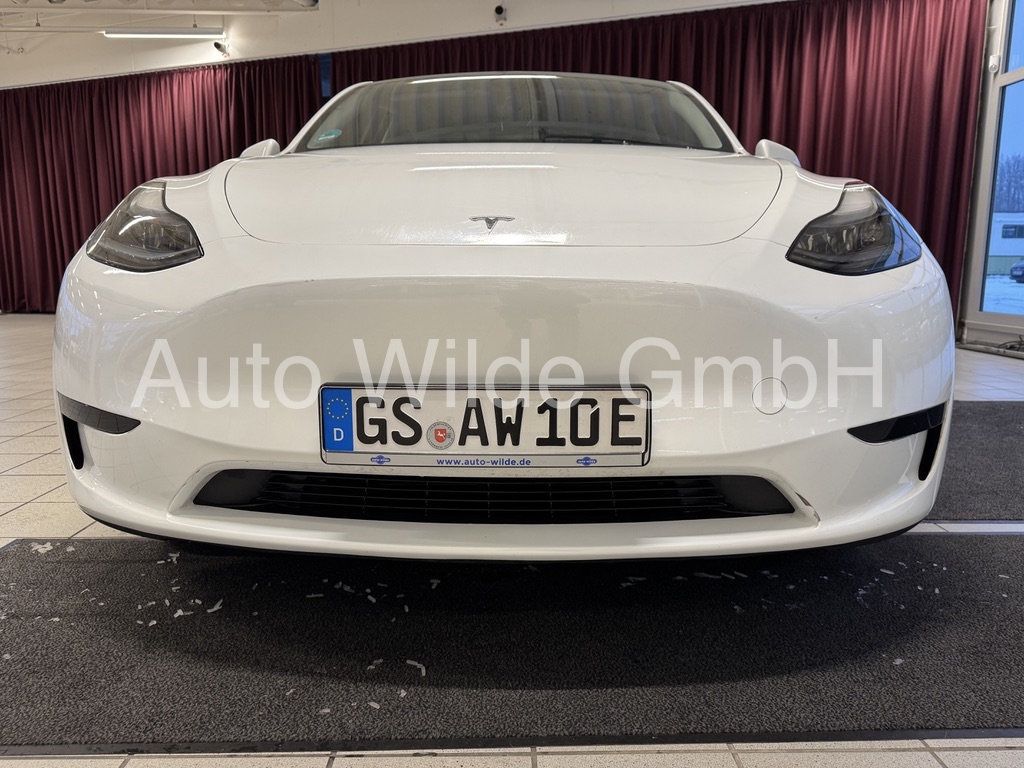 Tesla Model Y Basis RWD