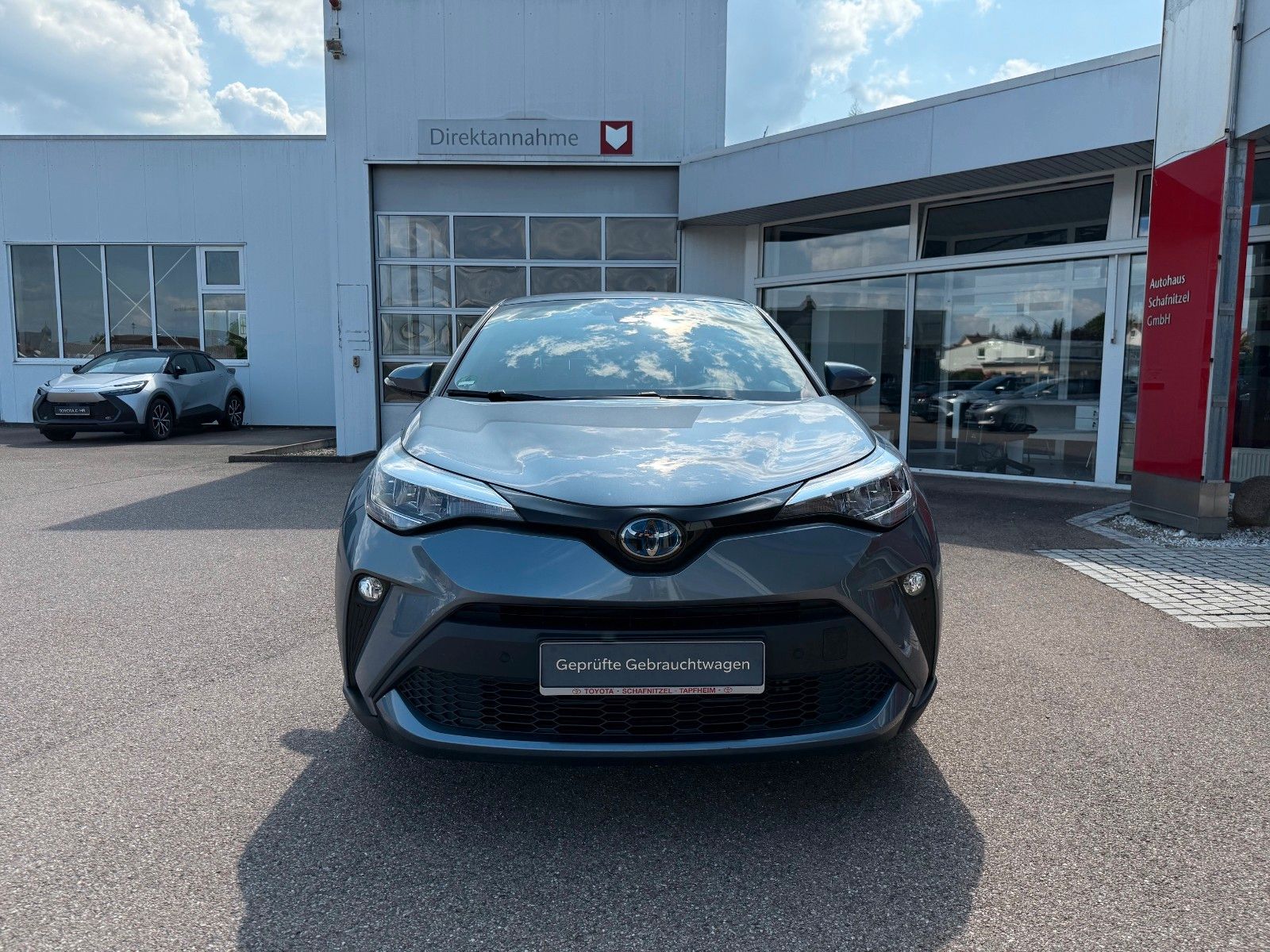 Toyota C-HR Team D 1.8l-Hybrid - Samsaru's Car Outlet